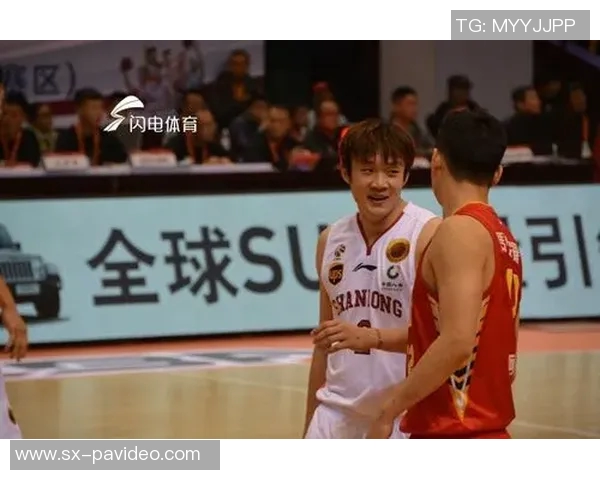 劳森不满丁彦雨航持球过多？山东将帅皆否认此传言，真相揭晓引发热议