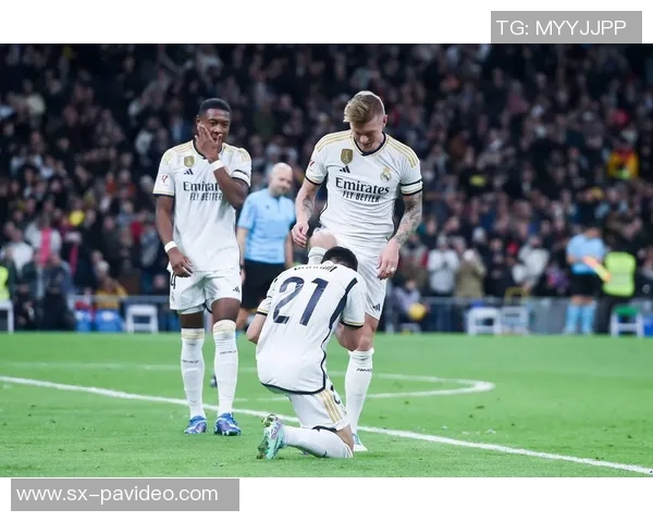 金彭贝：对我来说能和巴黎赢下一座欧冠比在皇马赢五次还珍贵